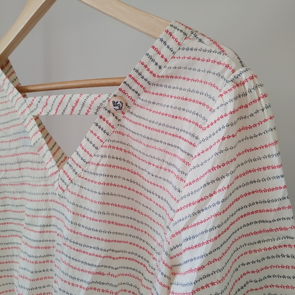 Anthropologie V-Neck Blouse Ivory Print Size 2 - Picture 9 of 16